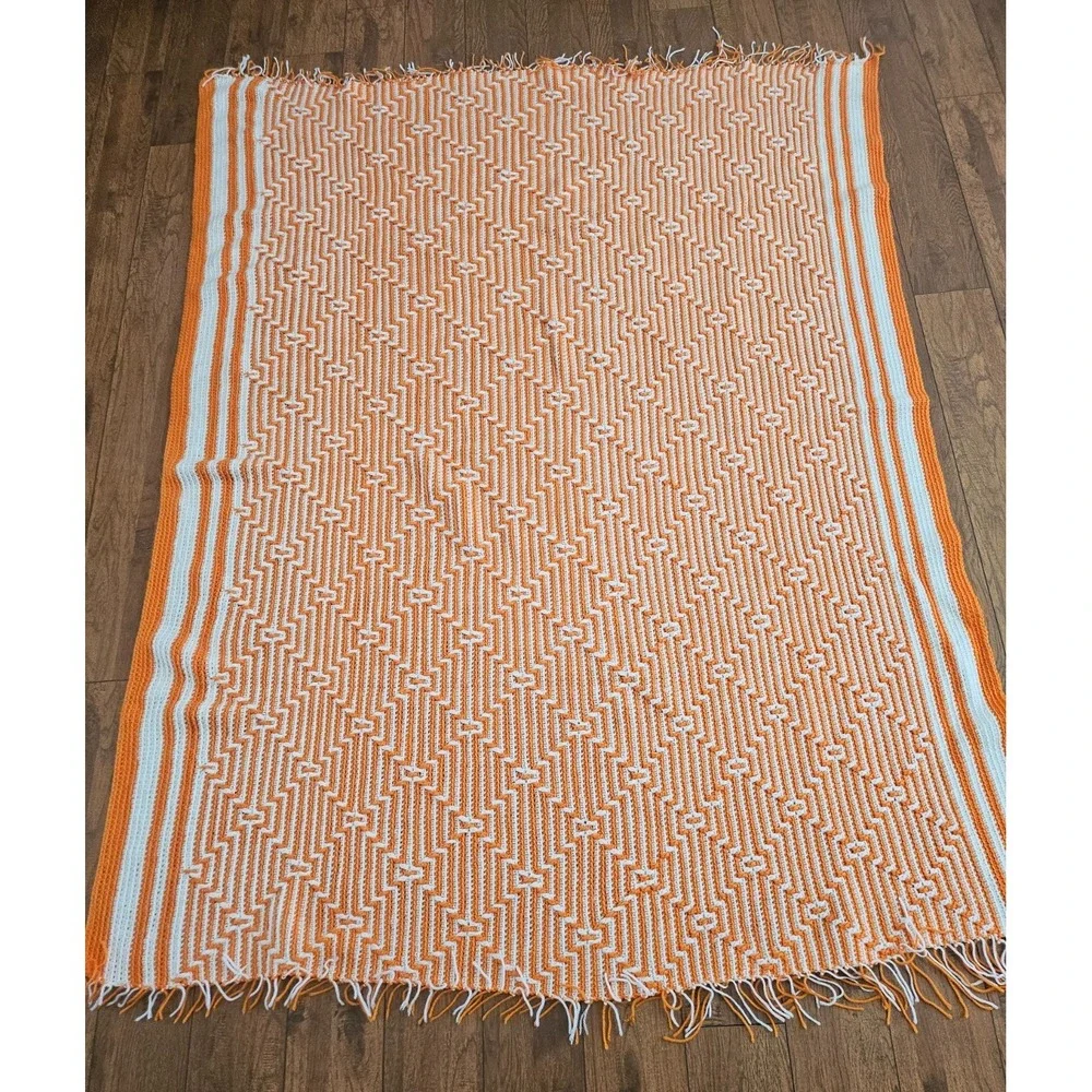 Vintage Hand Crocheted Afghan Blanket Throw‎ Orange White 74 x 54